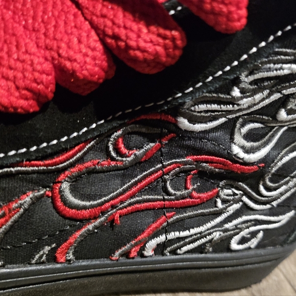 Vans ComfyCush Sk8-Hi 'Ignition - Picture 6 of 11